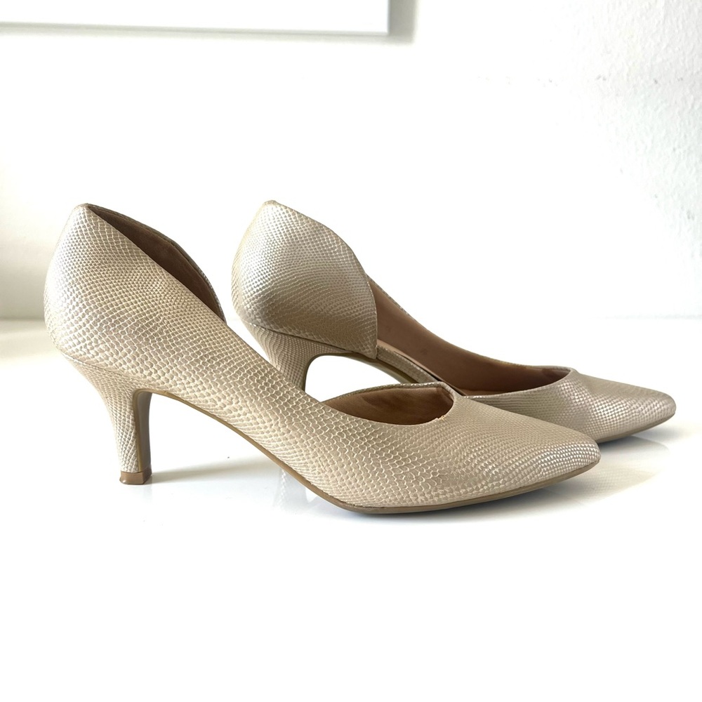 Gold size 10 Chinese Laundry D’orsay Heels